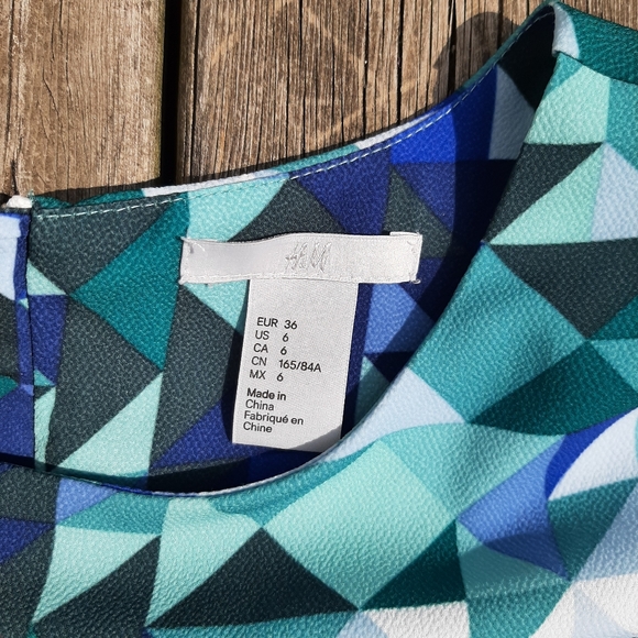 Geometric-Print Blouse - Picture 3 of 3